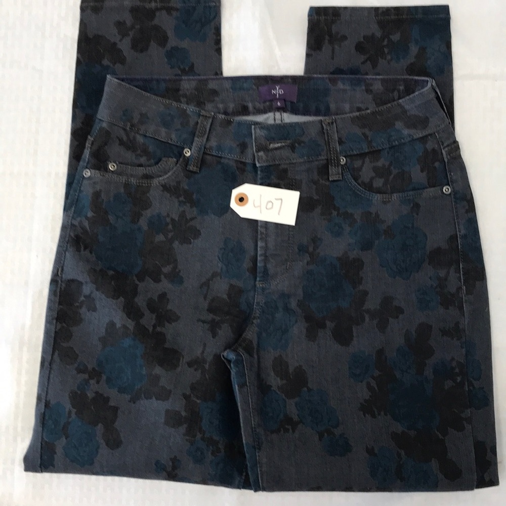 Not Your Daughters Jeans Size 6